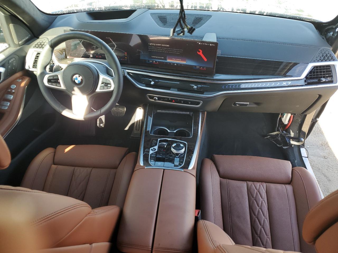 2025 BMW X7