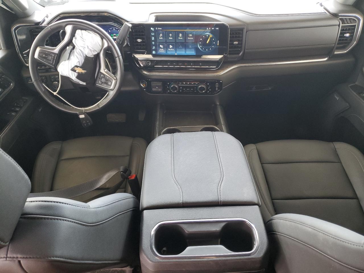2024 CHEVROLET Silverado