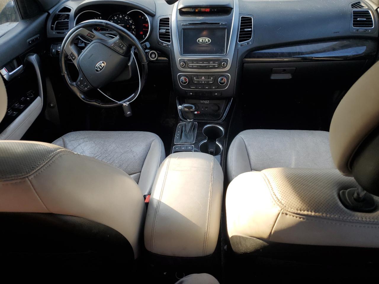 2014 KIA SORENTO
