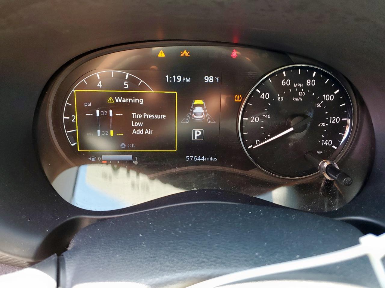 2022 NISSAN KICKS
