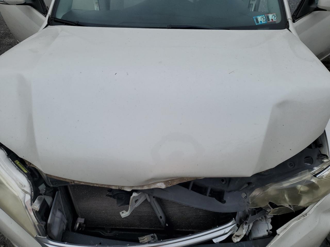 2011 TOYOTA Avalon