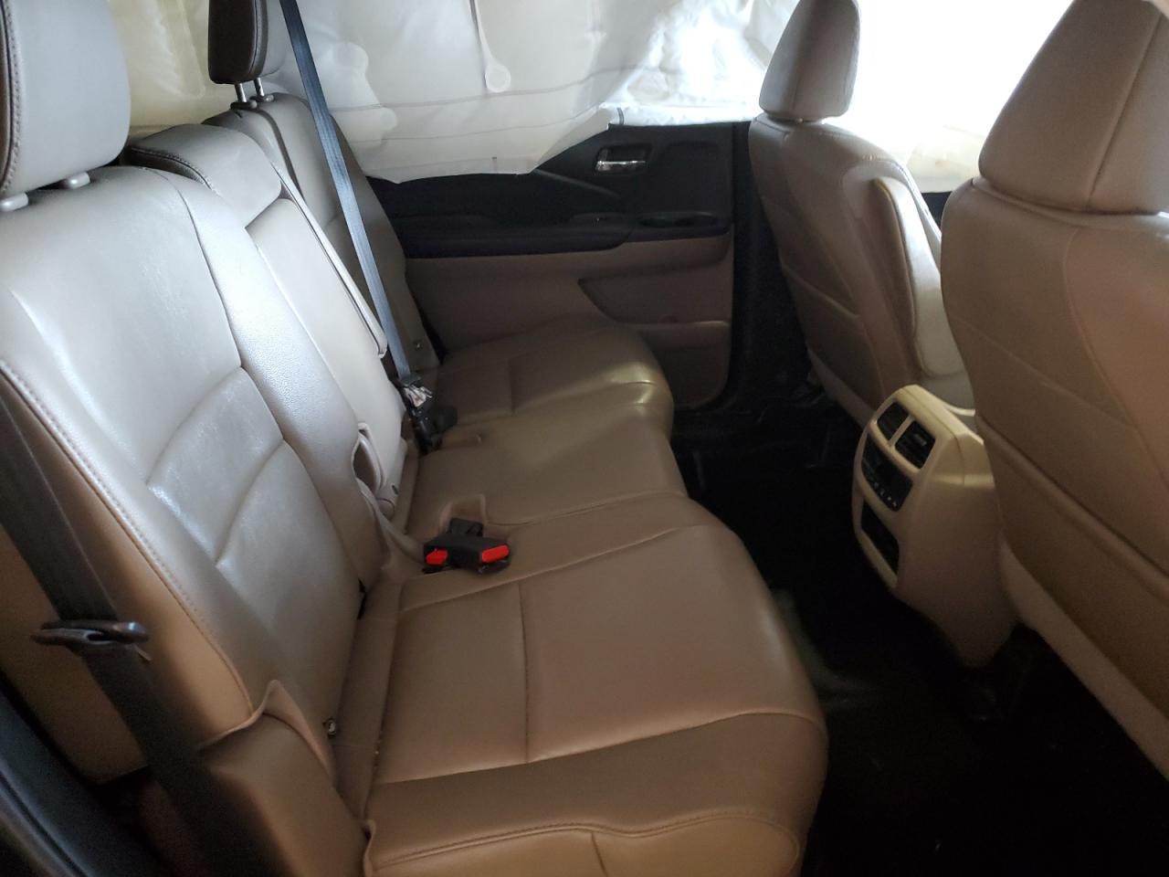 2017 HONDA PILOT