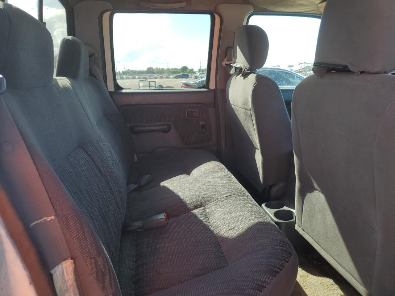 2000 NISSAN Frontier