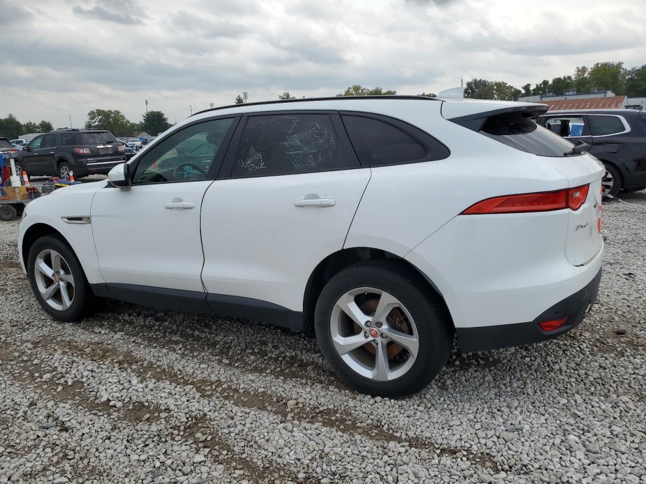 2017 JAGUAR F-Pace