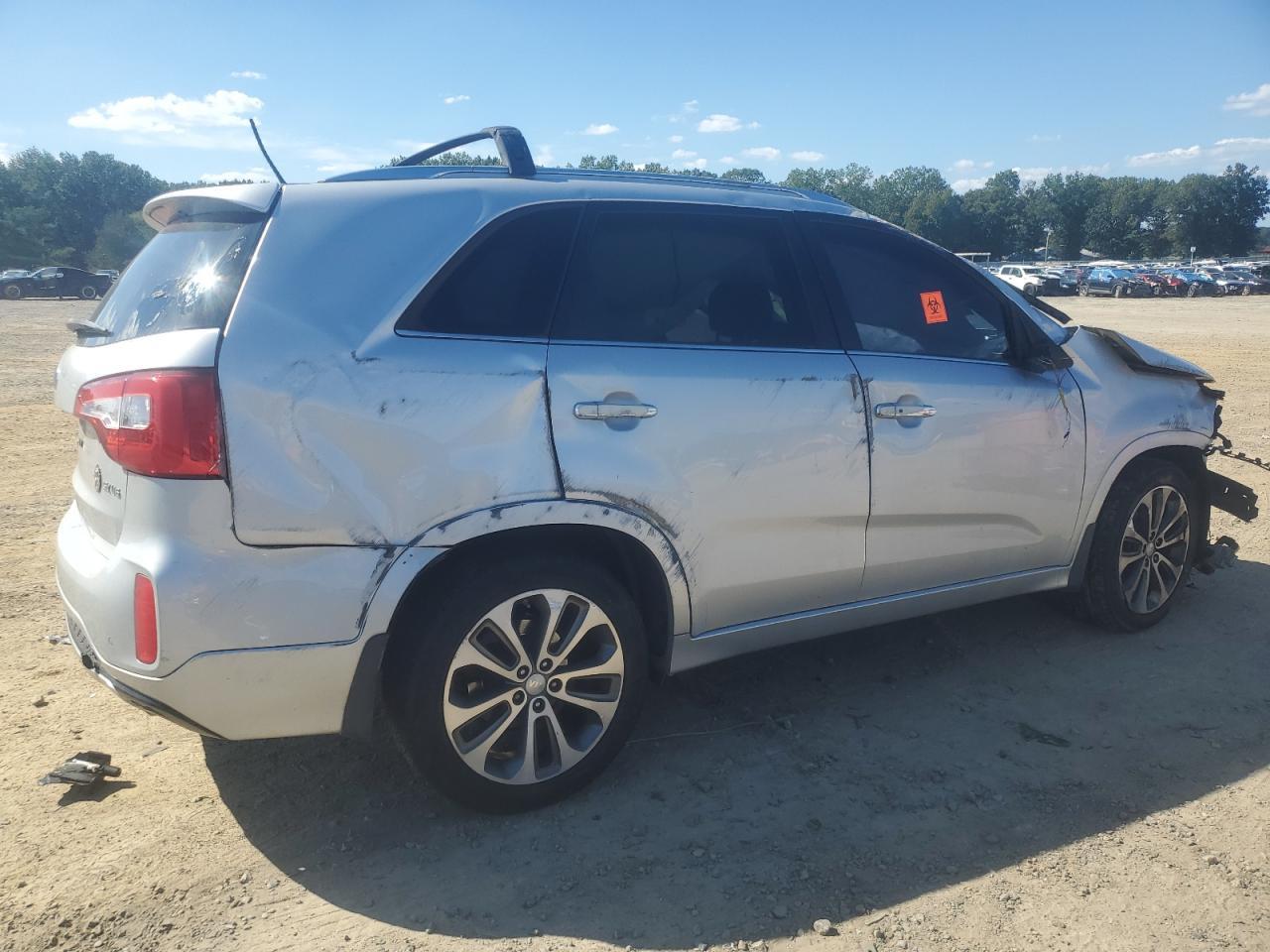 2015 KIA SORENTO