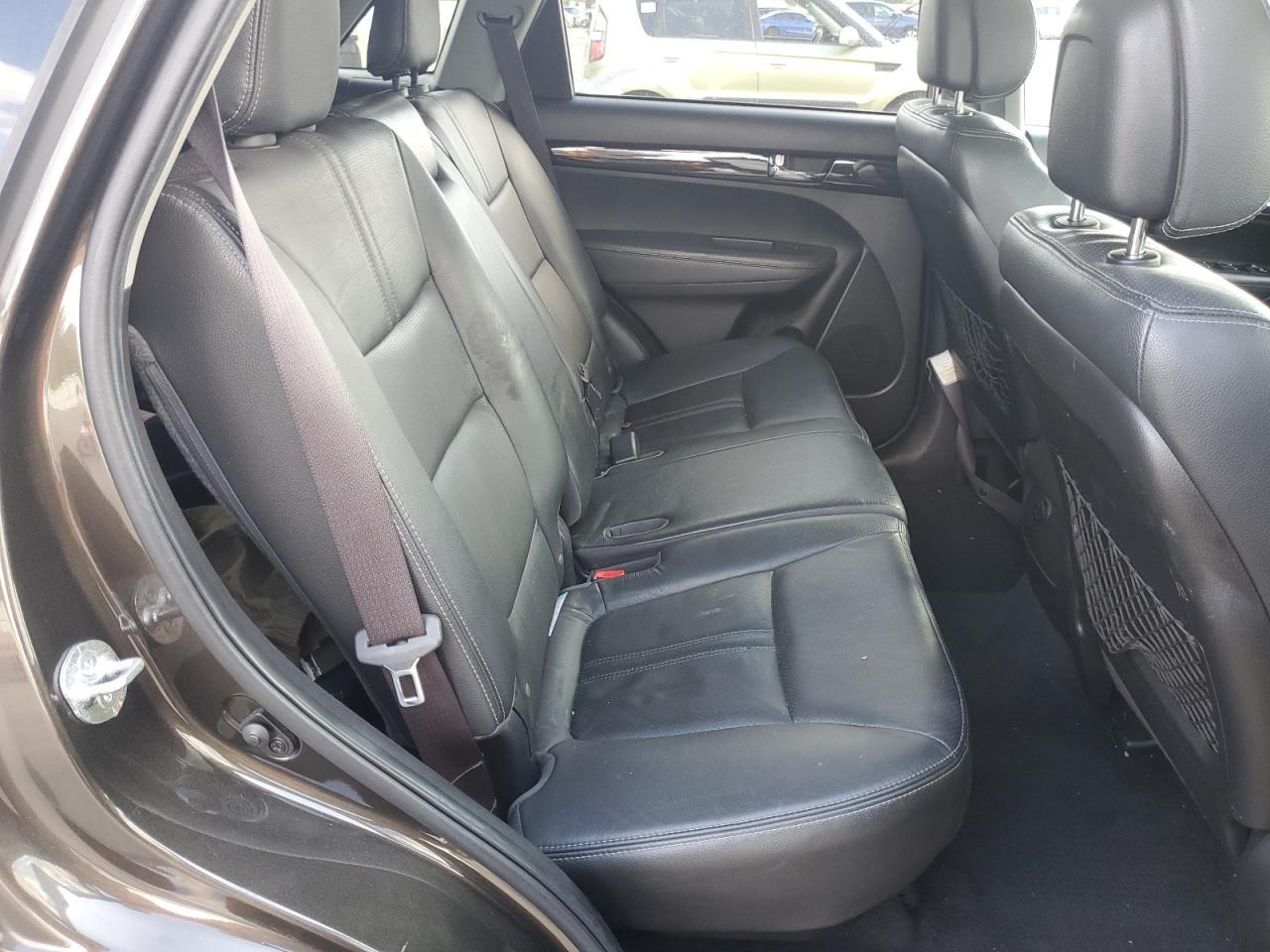 2011 KIA SORENTO