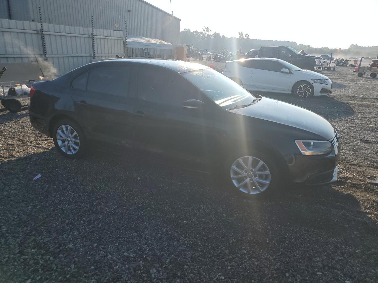 2012 VOLKSWAGEN JETTA