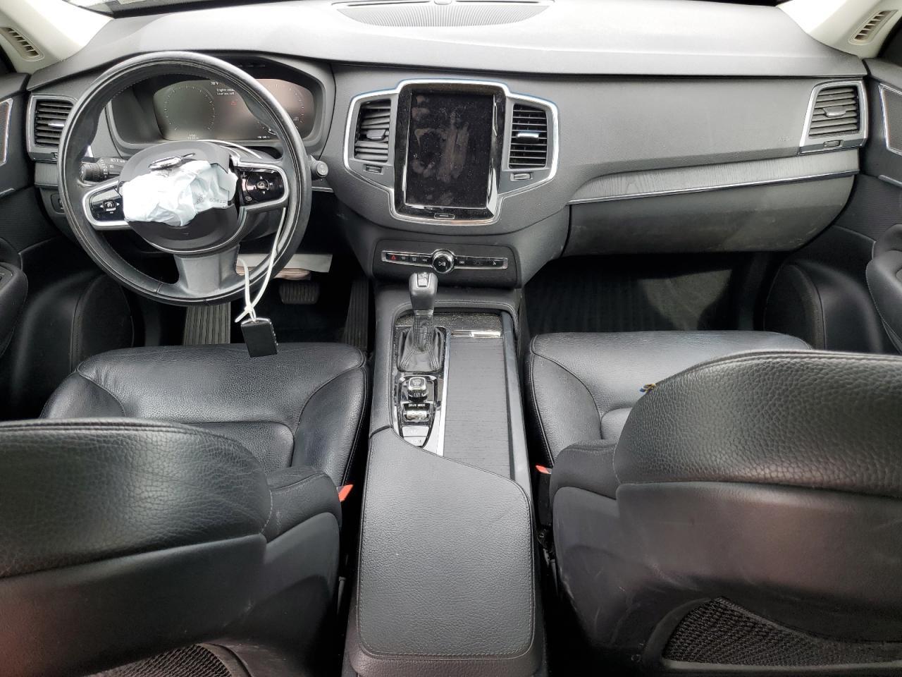 2020 VOLVO XC90