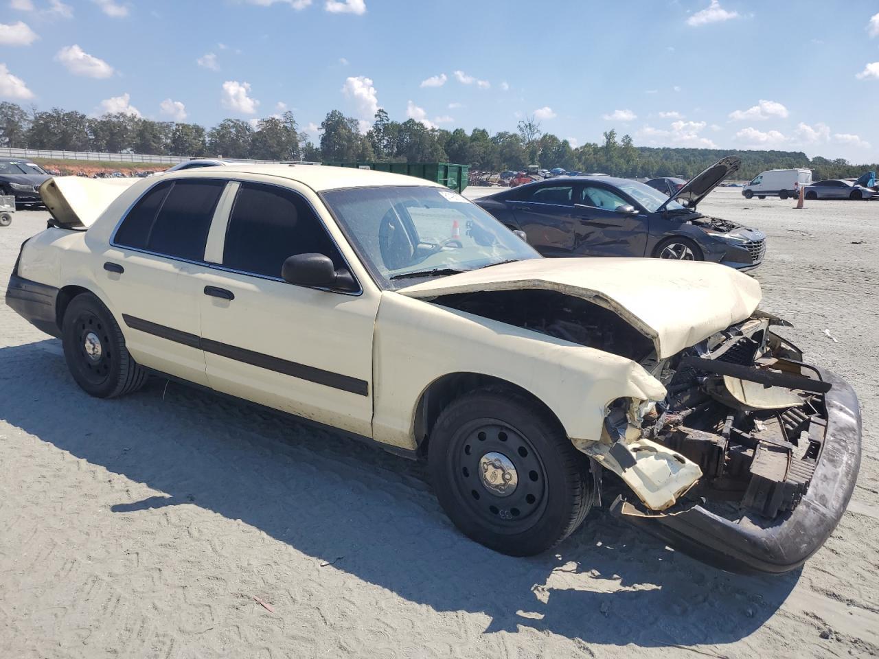 2009 FORD Crown Victoria