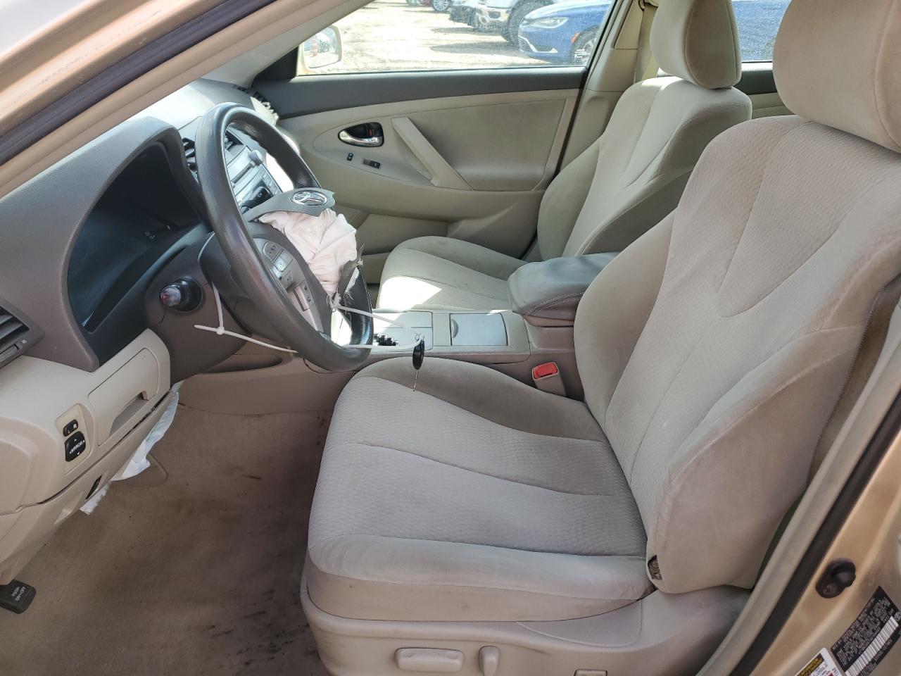 2010 TOYOTA CAMRY