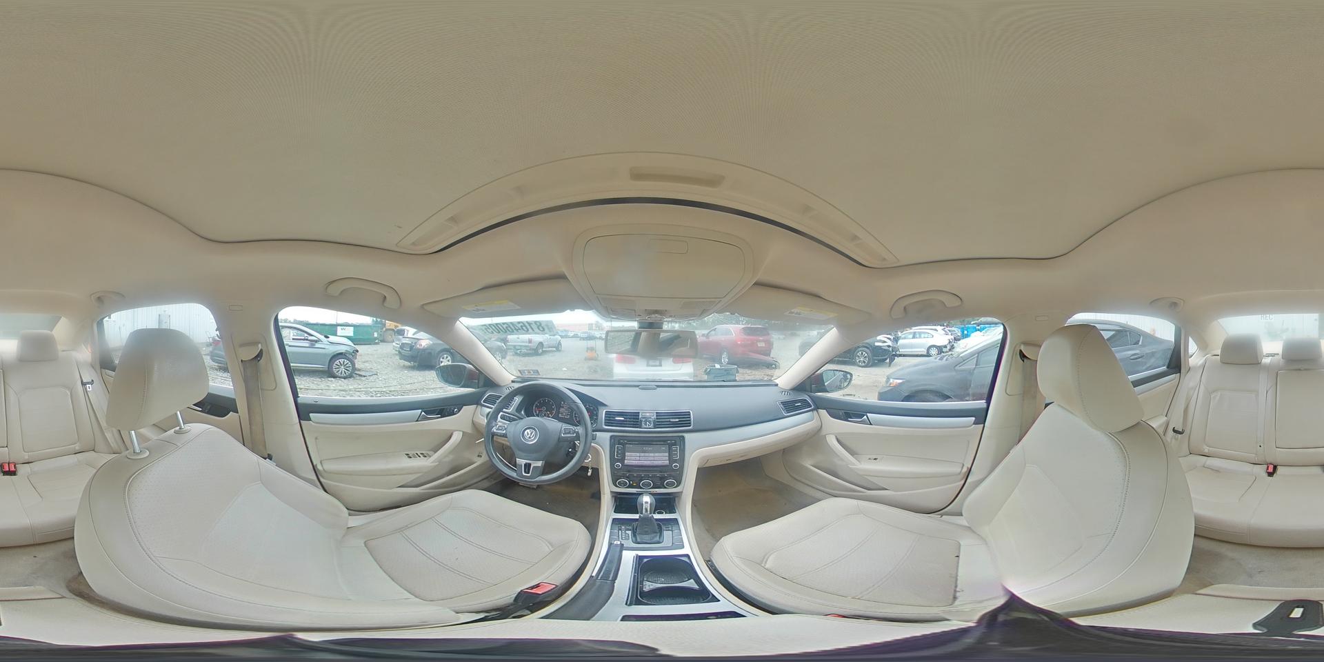 2012 VOLKSWAGEN Passat
