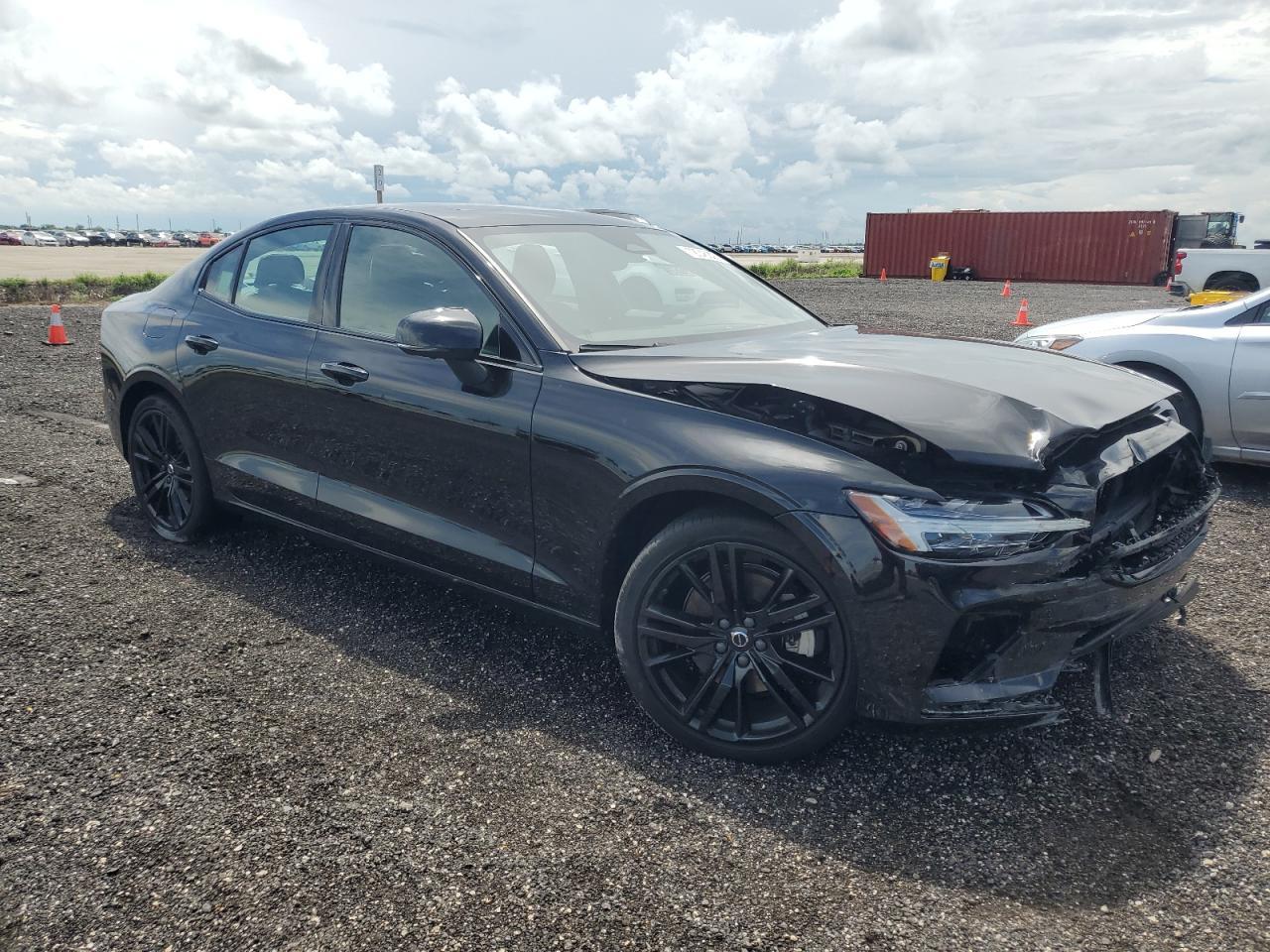 2024 VOLVO S60