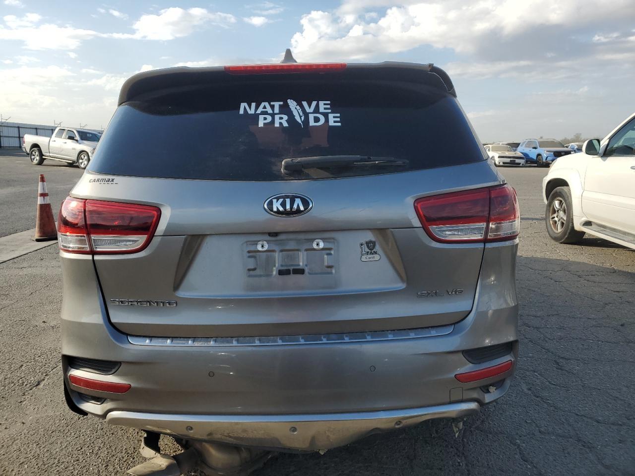 2017 KIA SORENTO