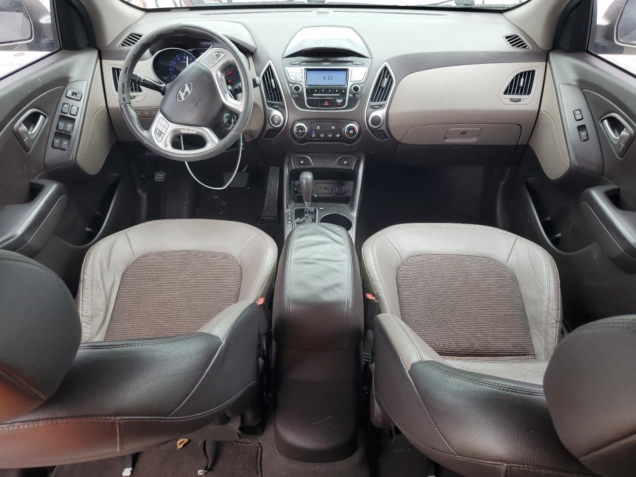2011 HYUNDAI TUCSON