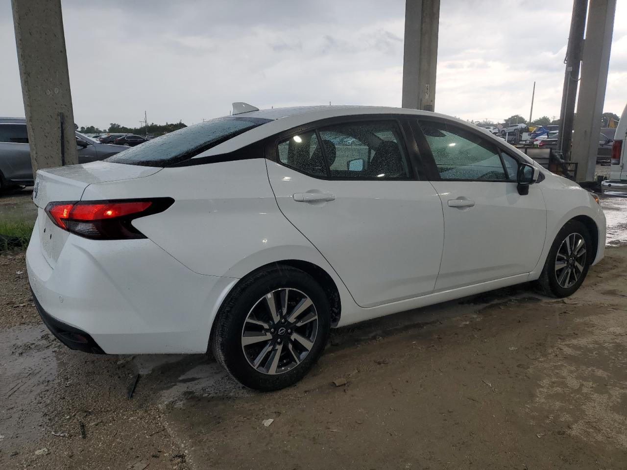 2025 NISSAN VERSA