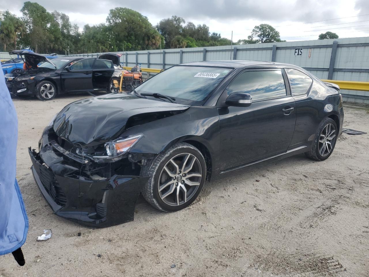 2014 TOYOTA SCION