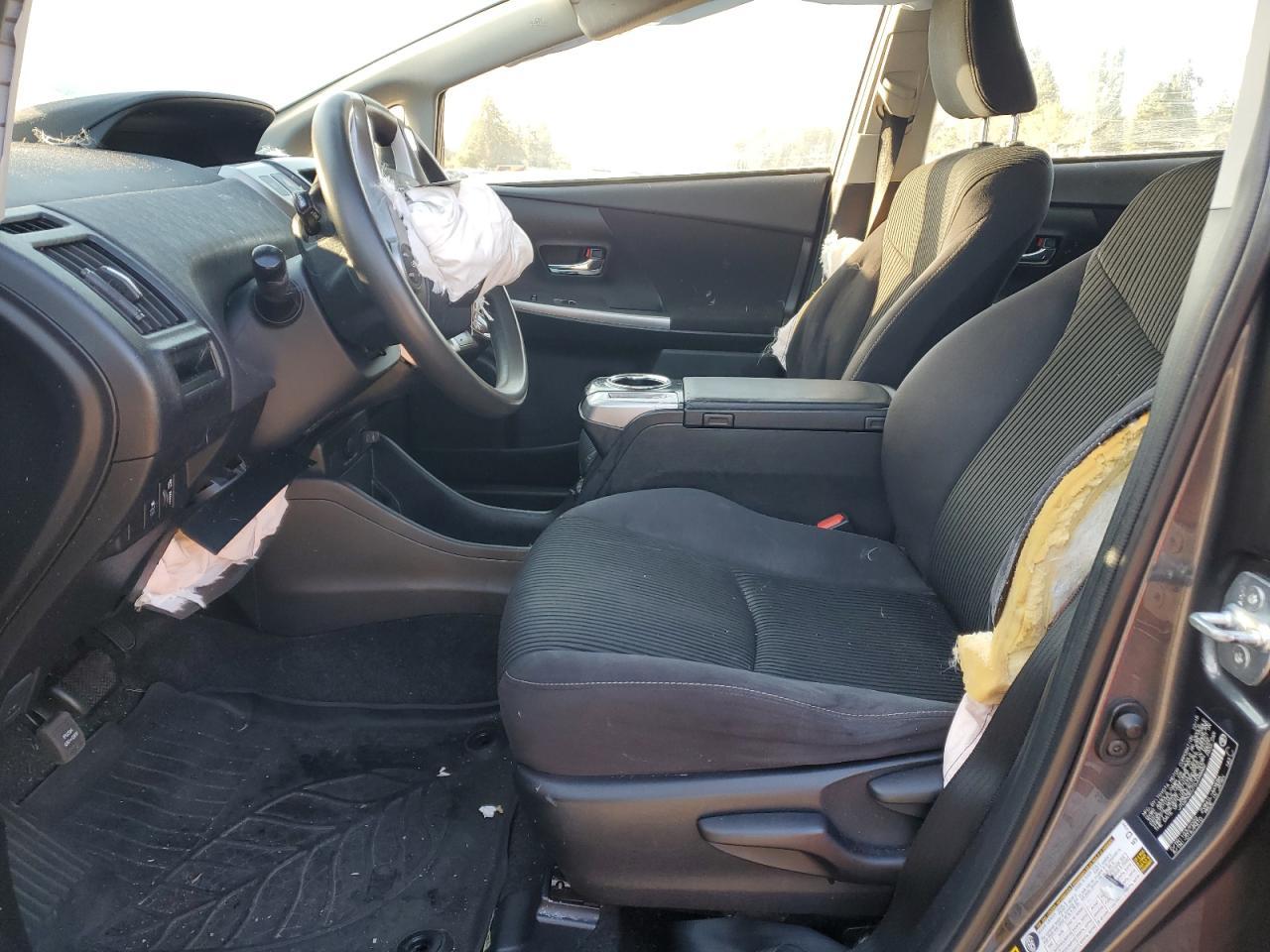 2016 TOYOTA PRIUS V