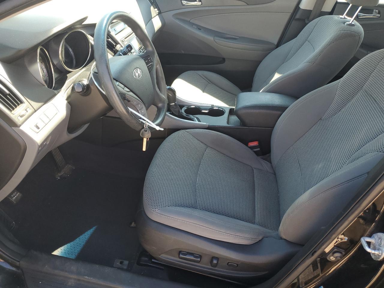 2011 HYUNDAI SONATA