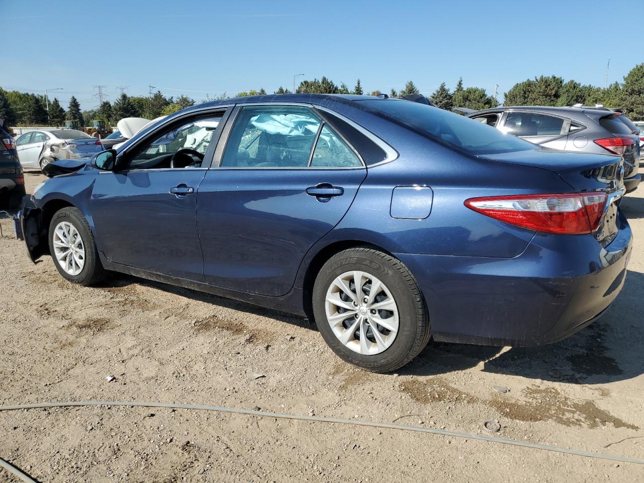 2015 TOYOTA CAMRY