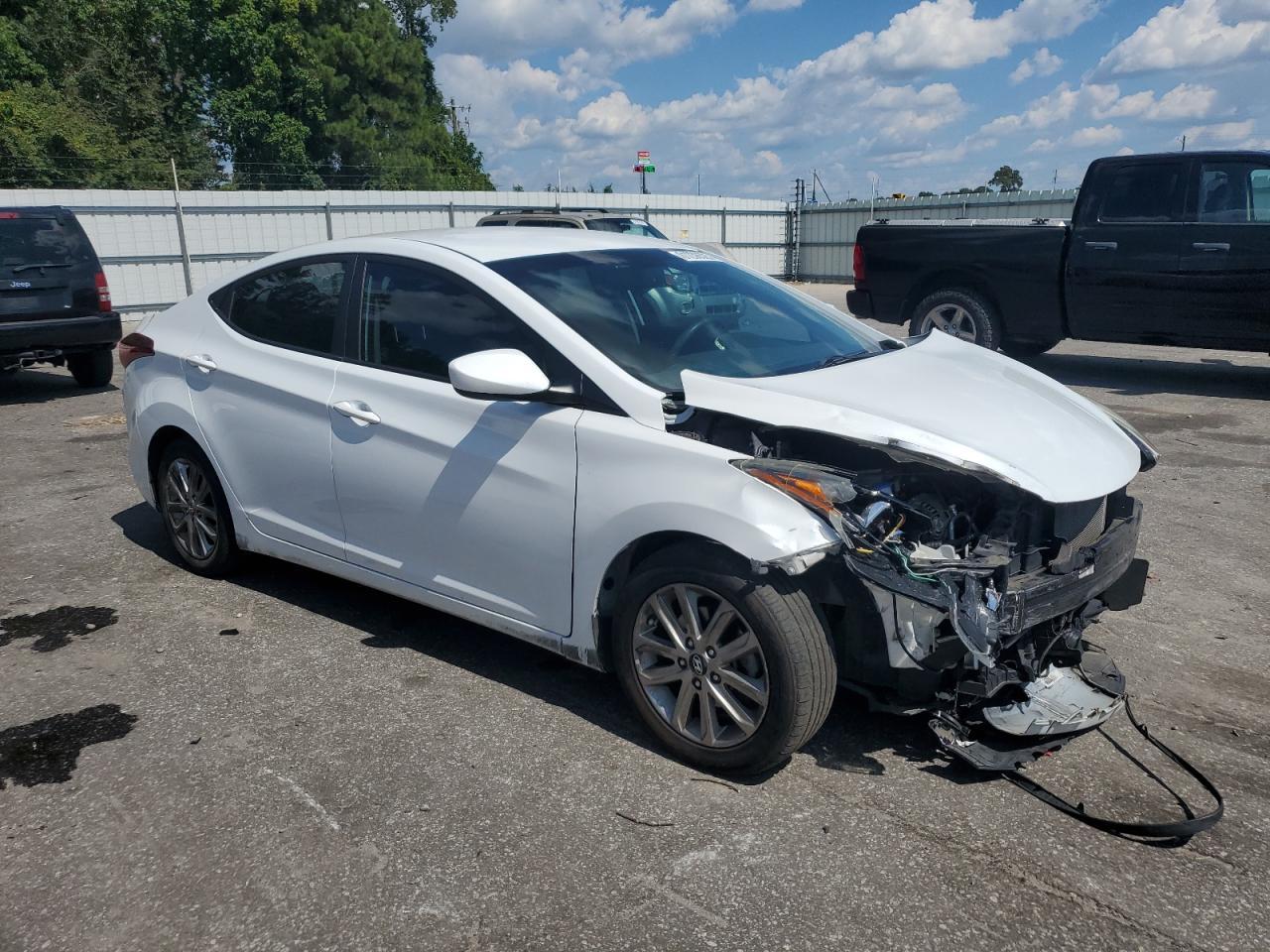 2016 HYUNDAI ELANTRA