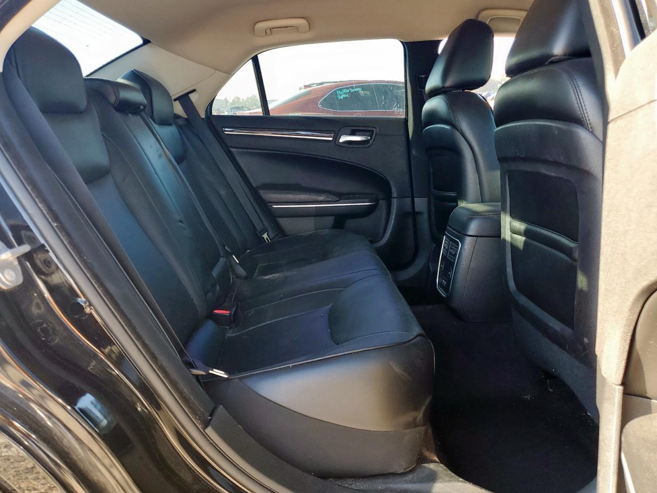 2019 CHRYSLER 300