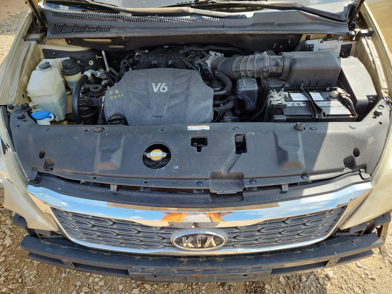 2011 KIA SEDONA
