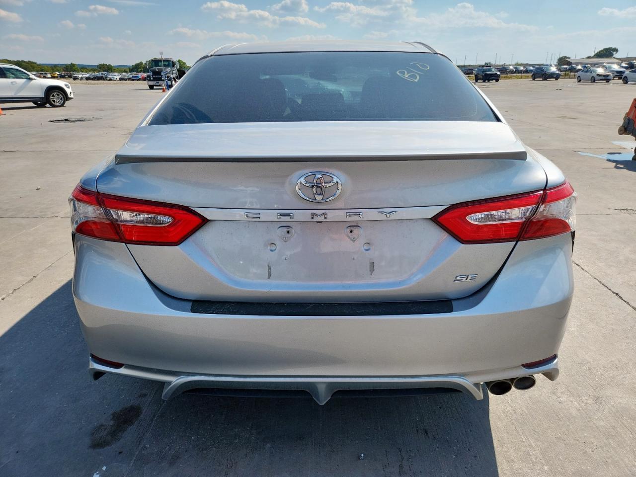2018 TOYOTA CAMRY