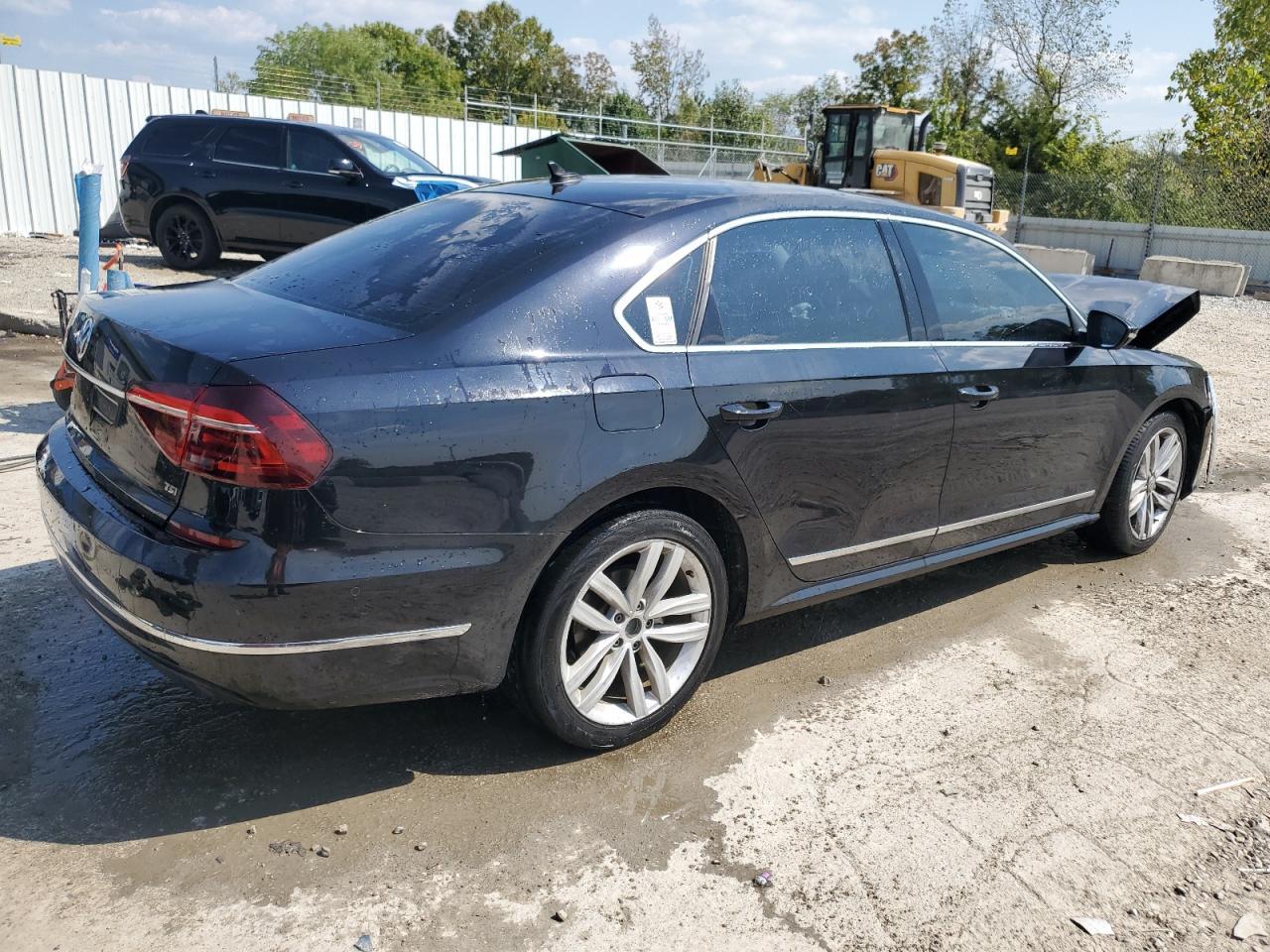 2017 VOLKSWAGEN Passat
