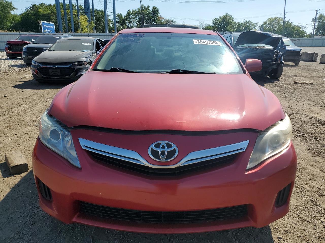 2011 TOYOTA CAMRY