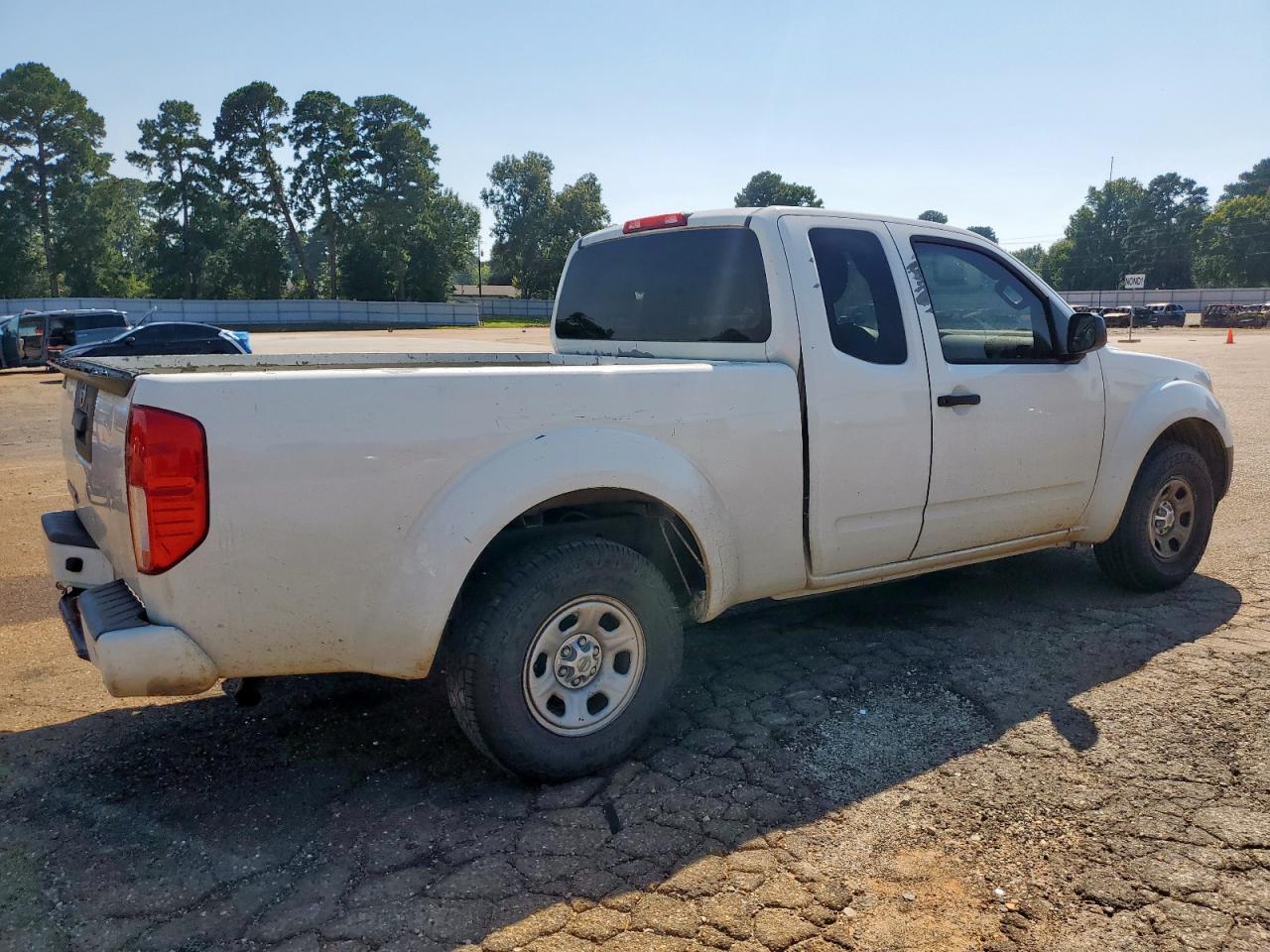2017 NISSAN Frontier