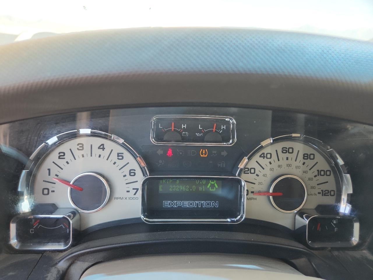 2013 FORD Expedition