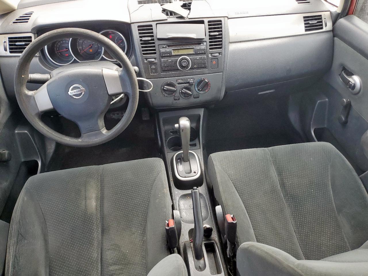 2010 NISSAN VERSA