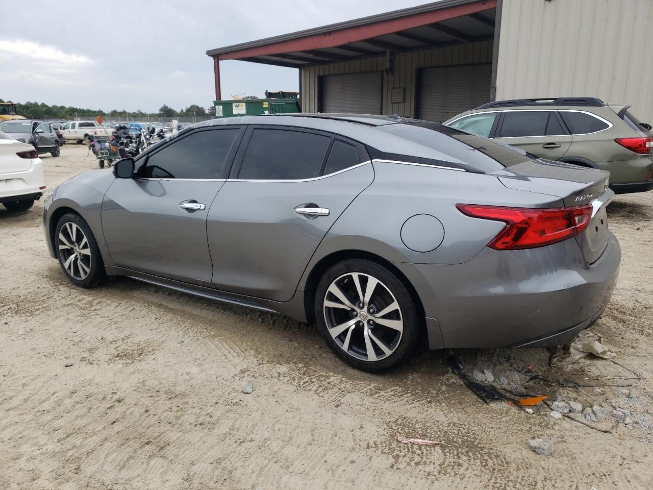 2016 NISSAN Maxima