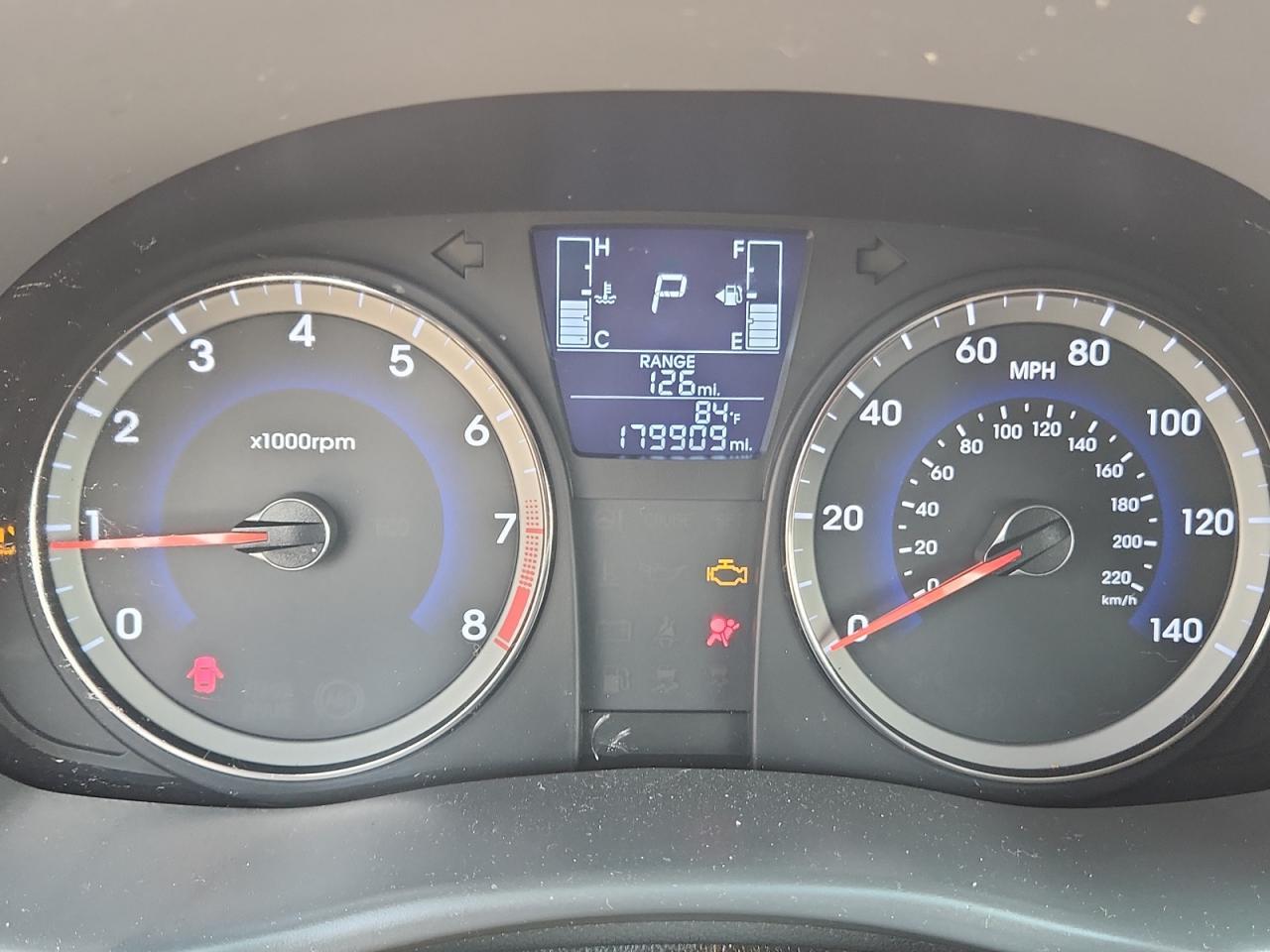 2015 HYUNDAI ACCENT
