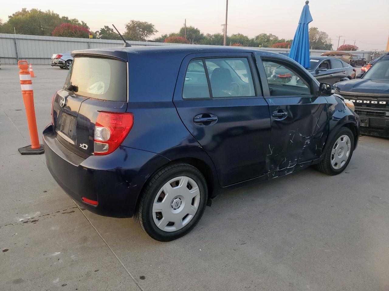 2009 TOYOTA SCION