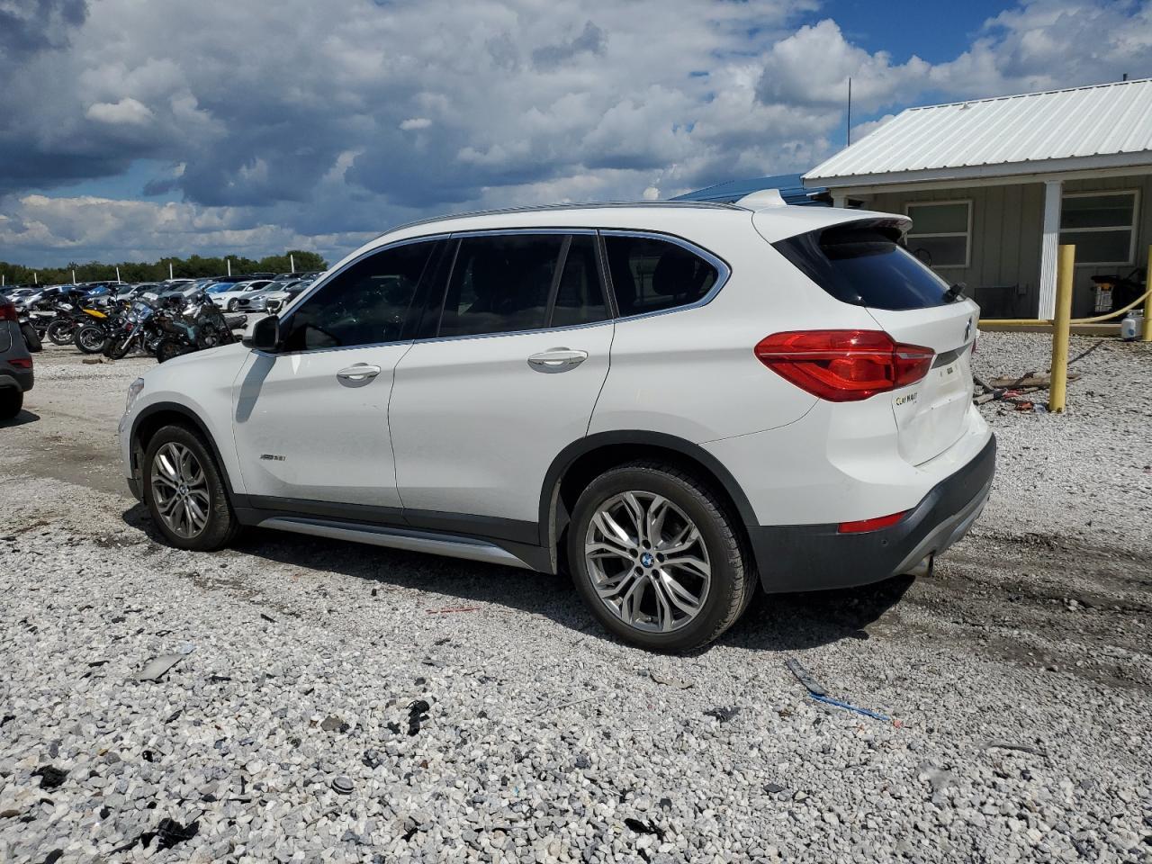 2016 BMW X1
