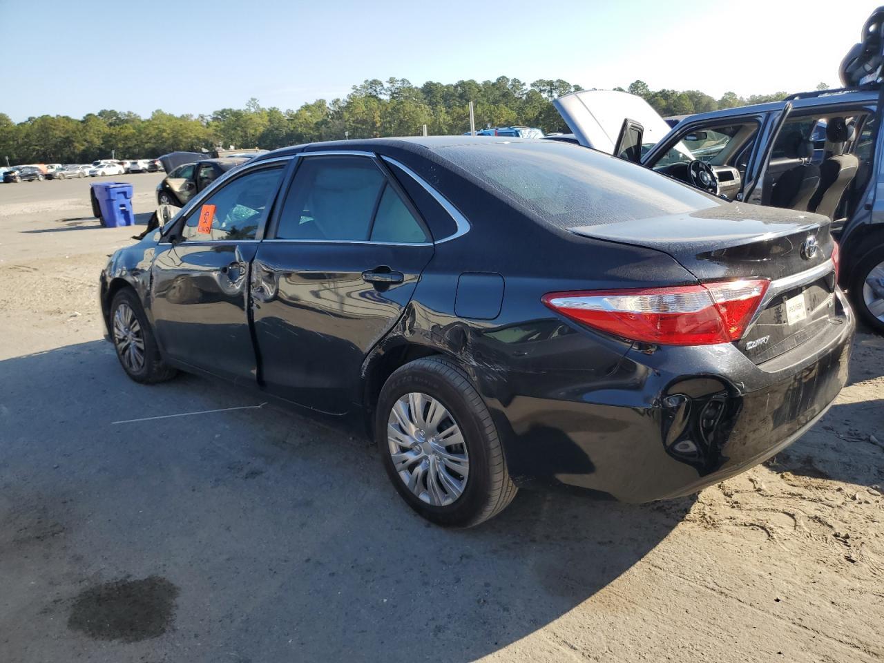 2017 TOYOTA CAMRY