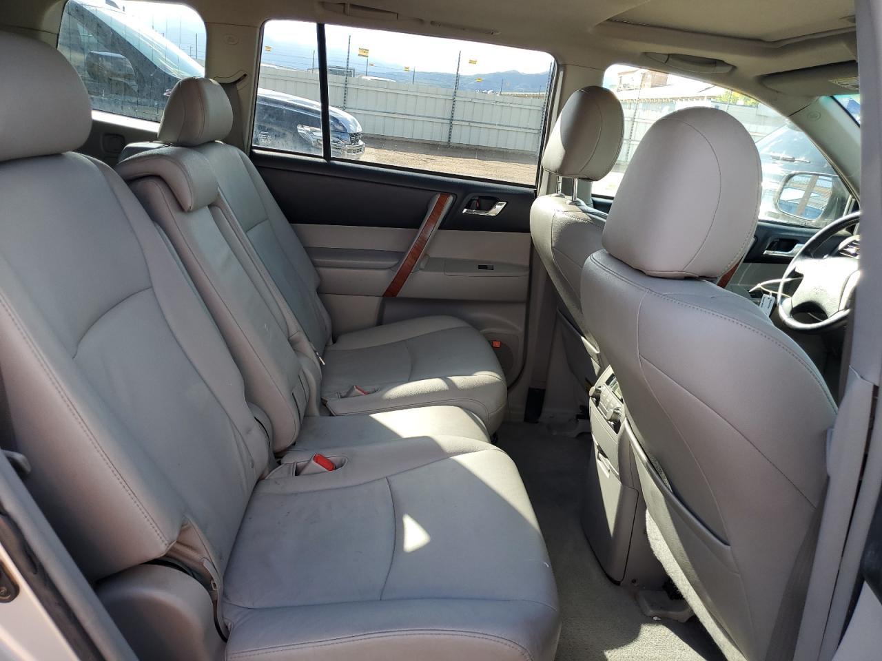 2008 TOYOTA HIGHLANDER