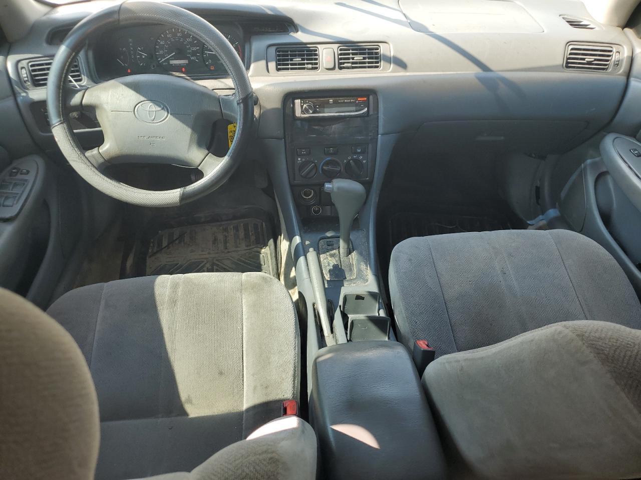 2001 TOYOTA CAMRY