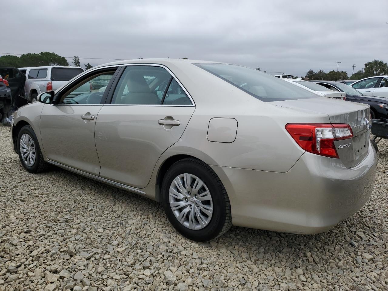 2014 TOYOTA CAMRY