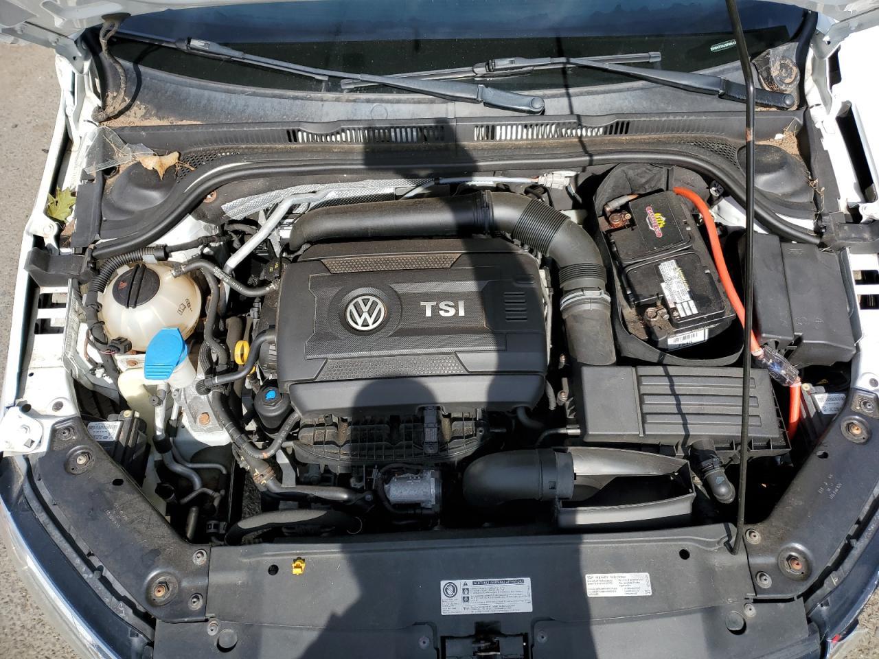 2015 VOLKSWAGEN JETTA