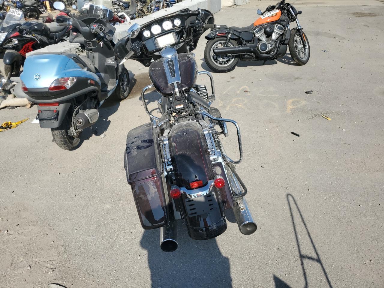 2018 HARLEY-DAVIDSON FLHX