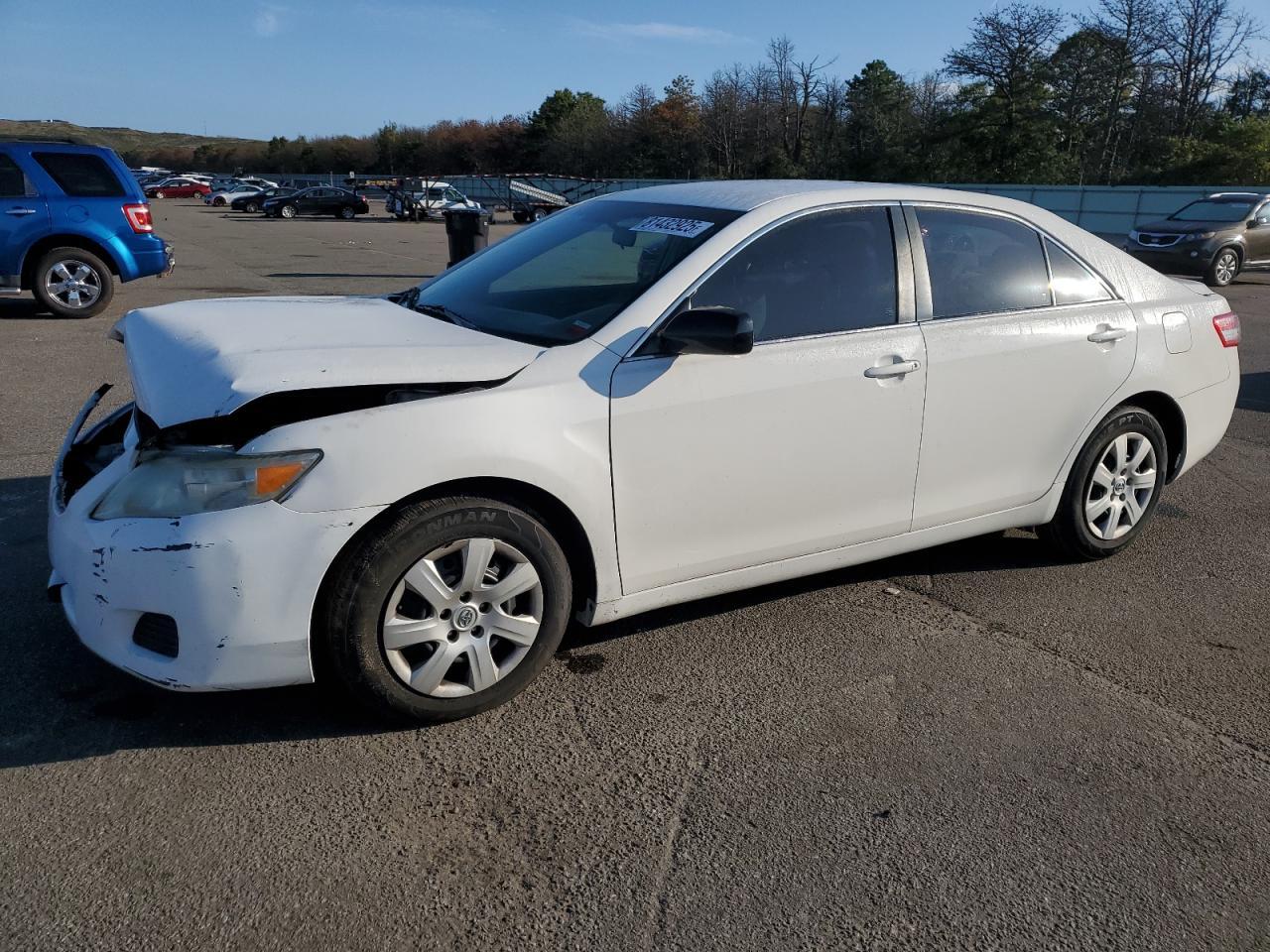 2011 TOYOTA CAMRY