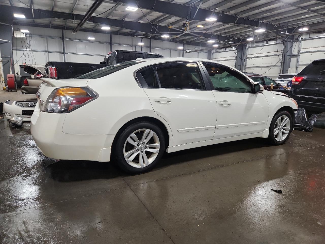 2012 NISSAN ALTIMA