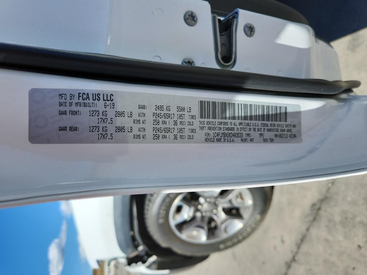 2019 JEEP CHEROKEE