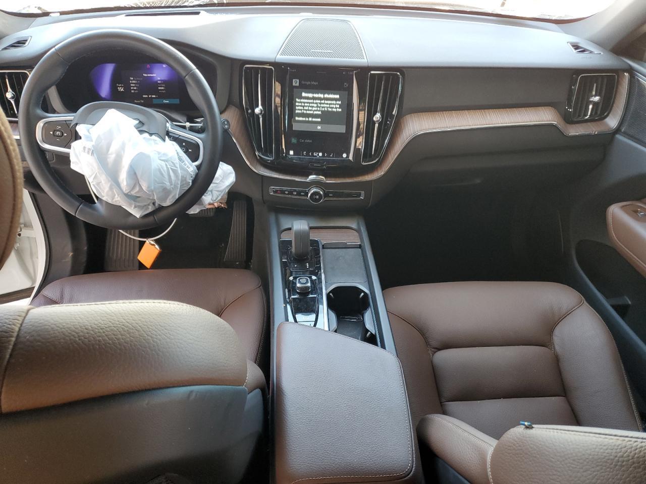 2022 VOLVO XC60