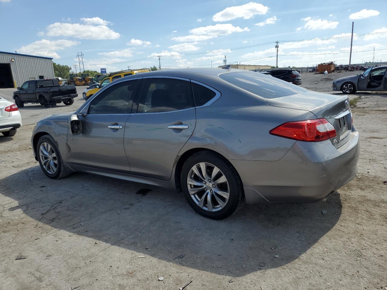 2012 INFINITI M37