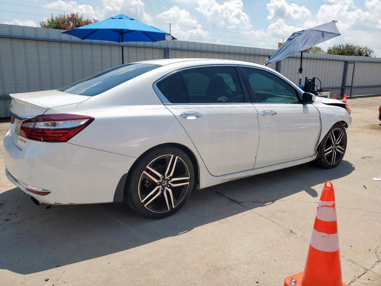 2016 HONDA ACCORD