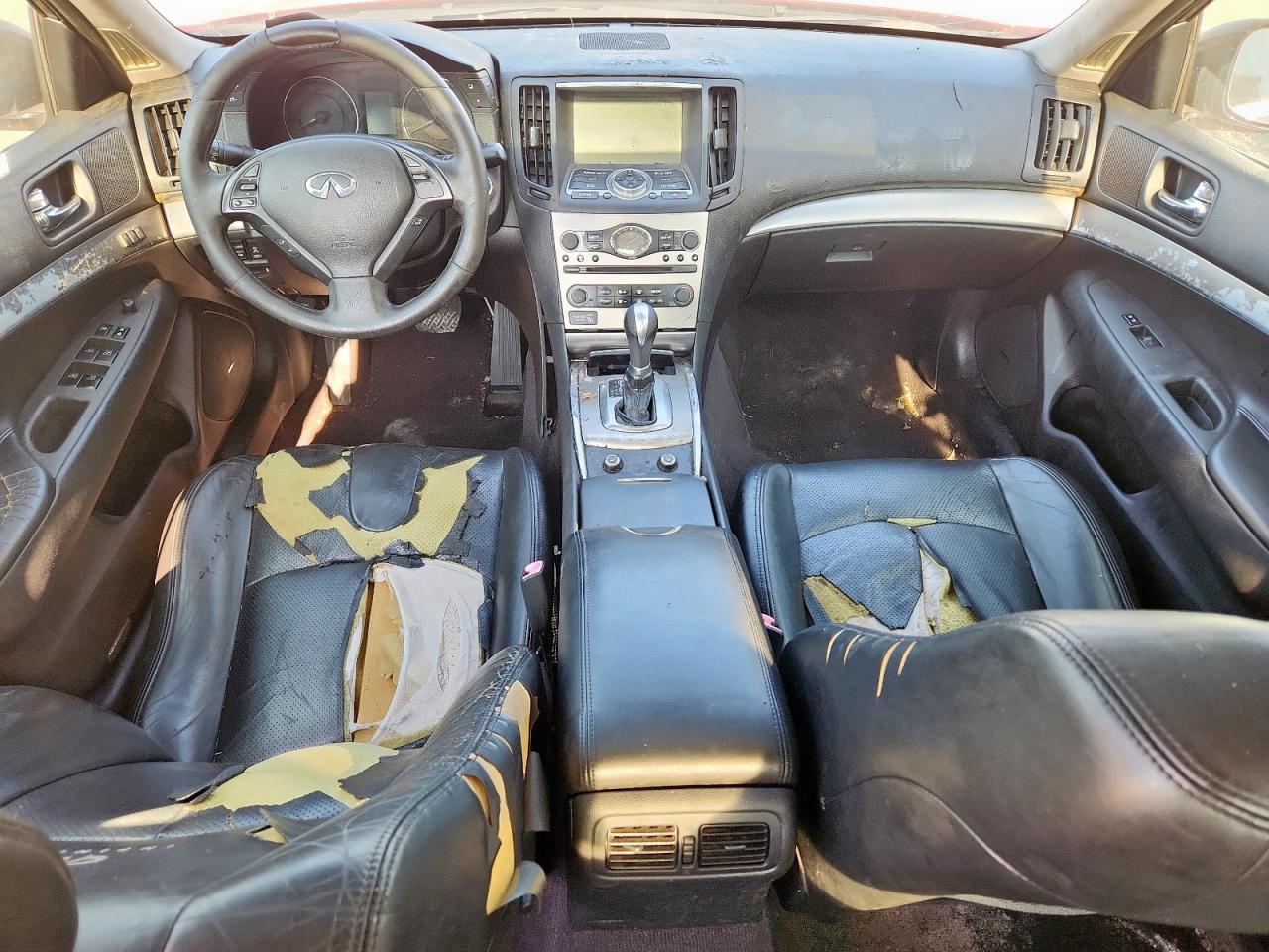 2011 INFINITI G37