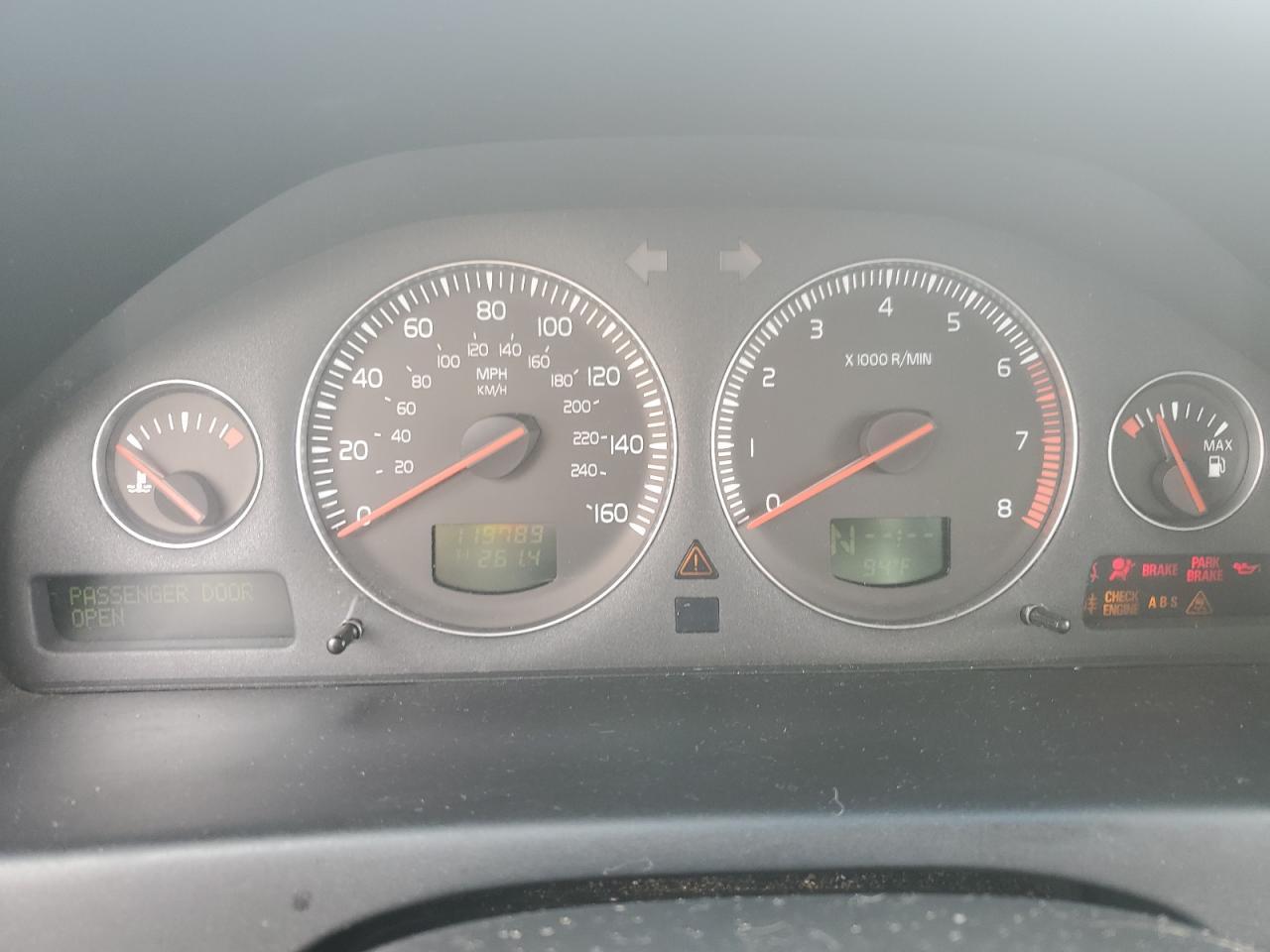 2006 VOLVO XC70